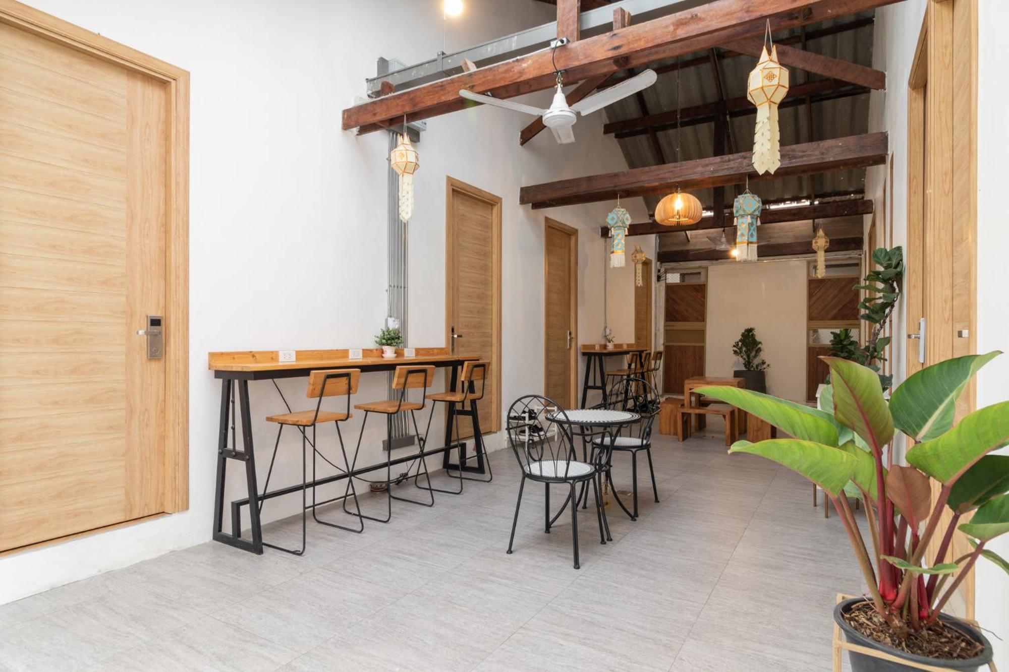 Sherva101 Home And Hostel Chiang Mai Luaran gambar