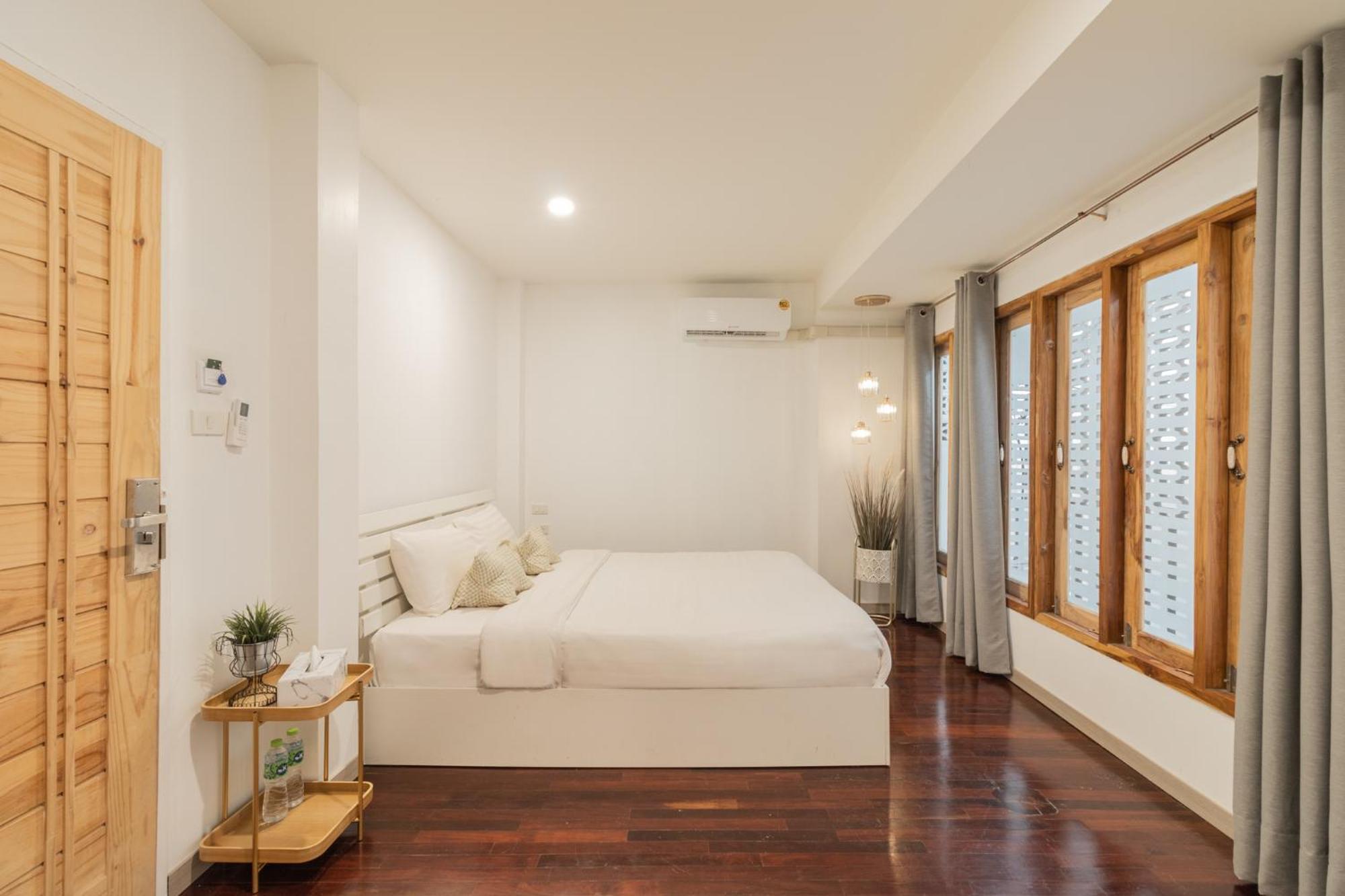 Sherva101 Home And Hostel Chiang Mai Bilik gambar