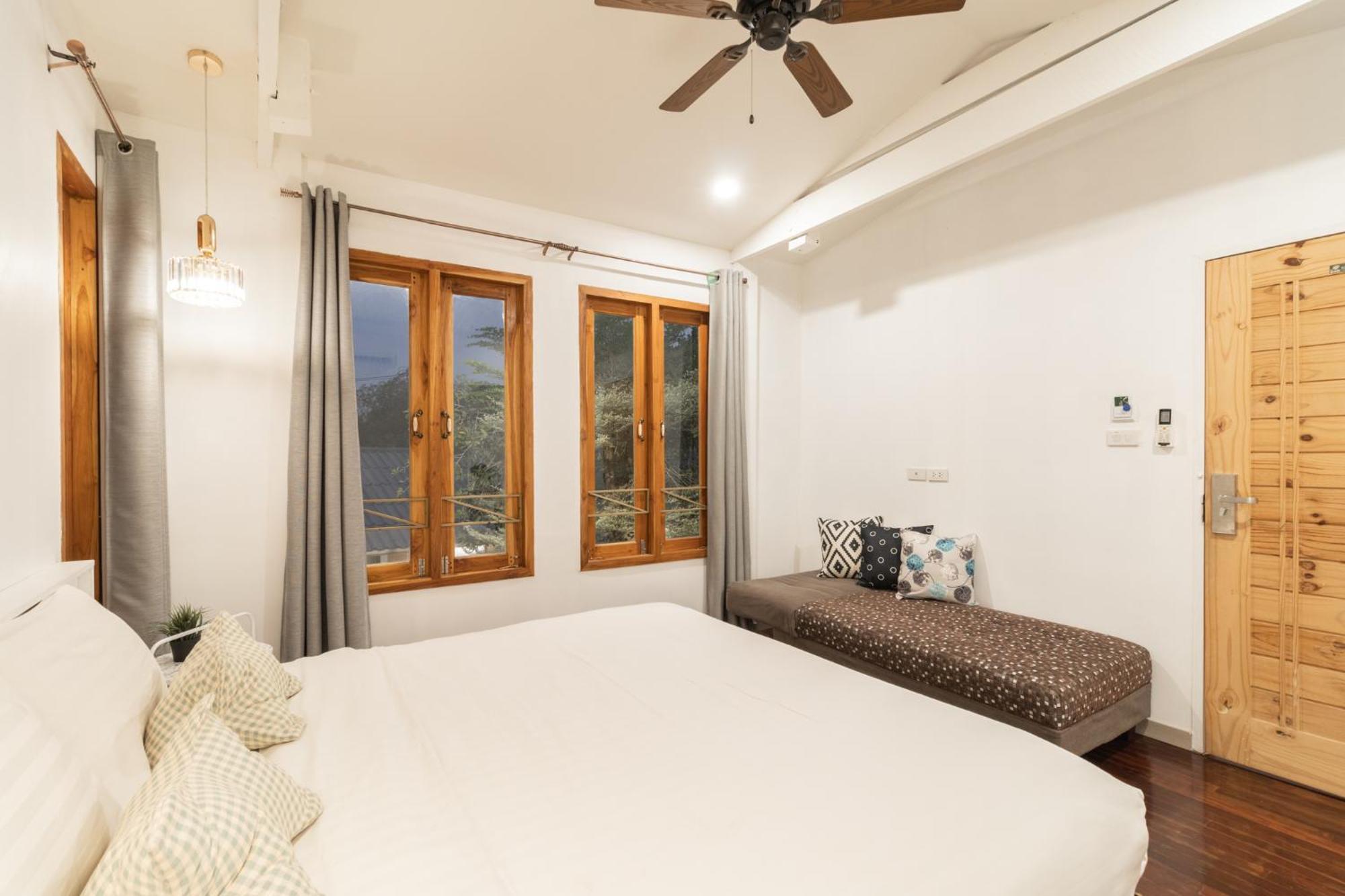 Sherva101 Home And Hostel Chiang Mai Bilik gambar